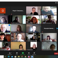 photo5213292013703771290