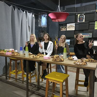 photo_5426908933794152536_y