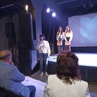 photo_5426908933794152539_y