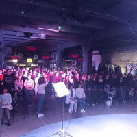 photo_5426908933794152600_y