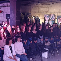 photo_5426908933794152603_y