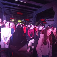 photo_5426908933794152606_y