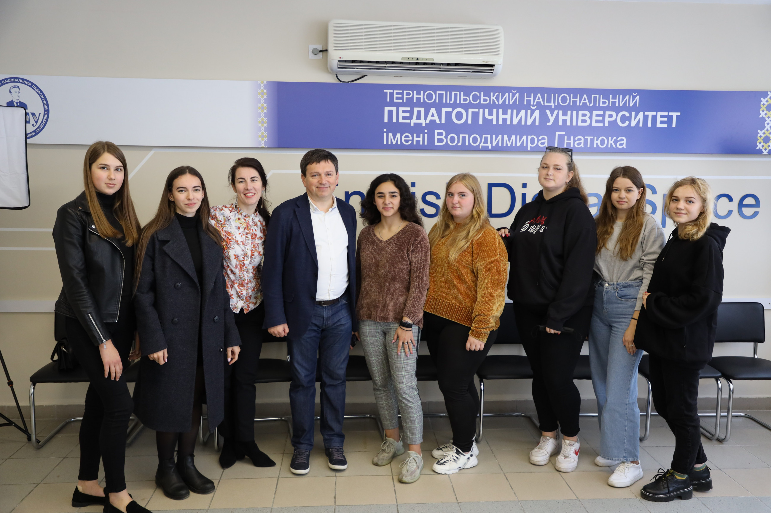 Зустріч ректора ТНПУ із студентами з НПУ Драгоманова 